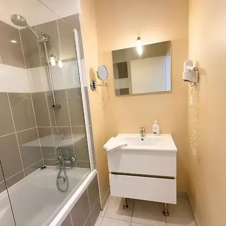 Les Palmiers - Piscine - Wi-fi - Clim & Parking Apartament Agde