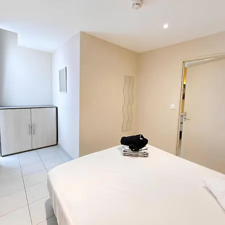 Apartament Les Palmiers - Piscine - Wi-fi - Clim & Parking *