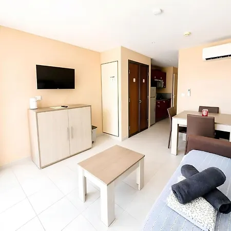 Apartament Les Palmiers - Piscine - Wi-fi - Clim & Parking Agde